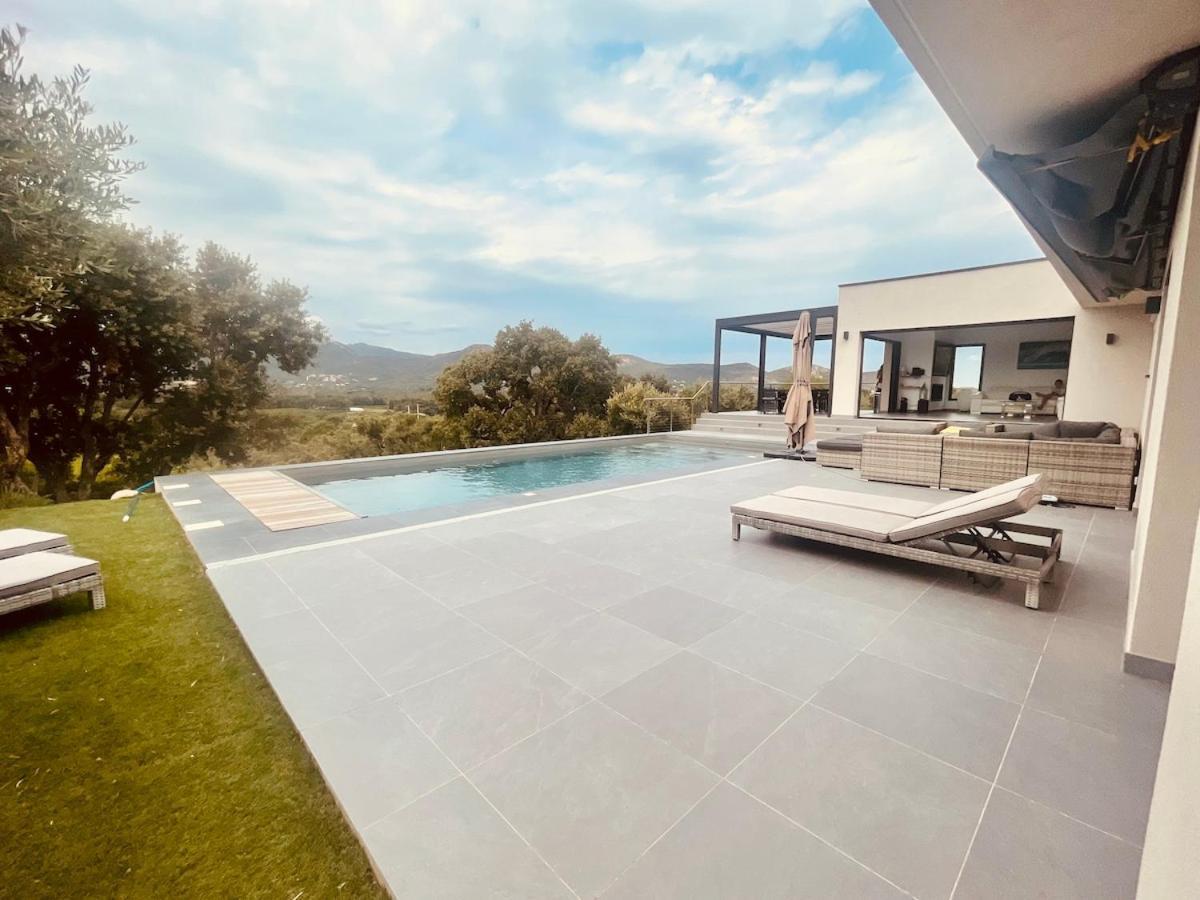 Architect's Villa - 10-12 people - Pool - 4 bedrooms Zonza Bagian luar foto