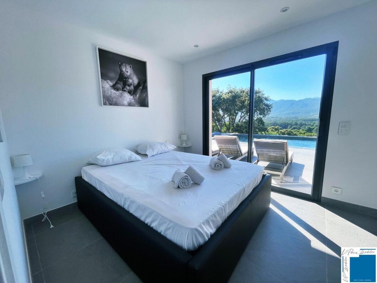 Architect's Villa - 10-12 people - Pool - 4 bedrooms Zonza Bagian luar foto